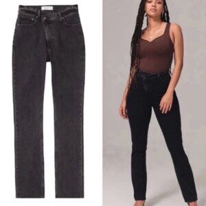 Abercrombie & Fitch The 90s straight Ultra High Rise Jeans Size 20R